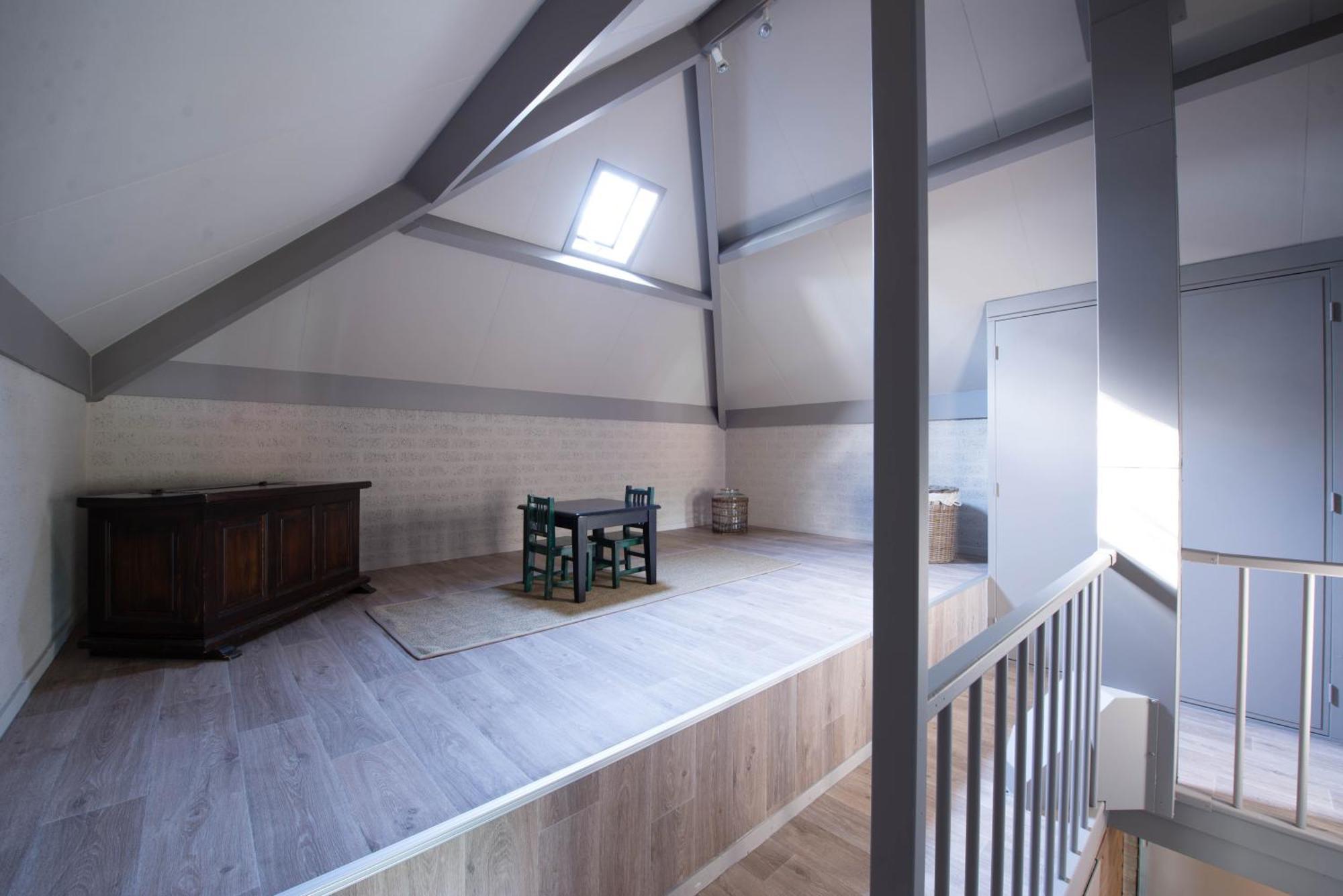 Sandberghe - Een Plek Om Te Verdwalen ウーデン 部屋 写真